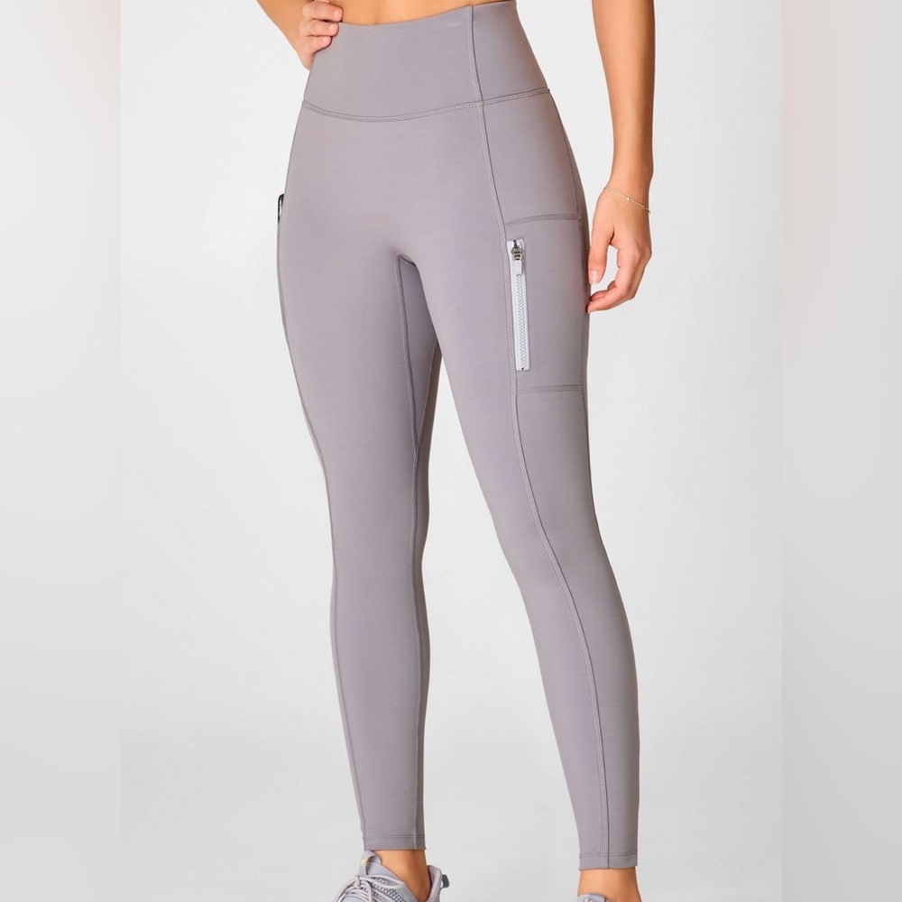 Fabletics Motion 365 Size Large Leggings
